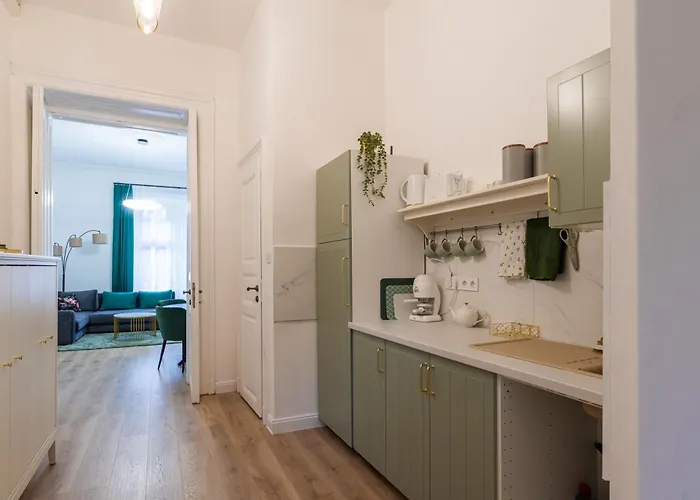 Rose-modern, Central, Quiet, Heroes' Square * Budapest