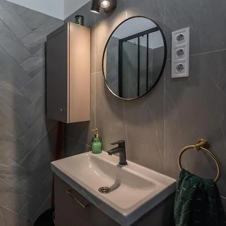 Rose-modern, Central, Quiet, Heroes' Square * بودابست