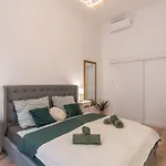 Apartment Rose-modern, Central, Quiet, Heroes' Square Budapest