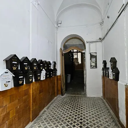 Rose-modern, Central, Quiet, Heroes' Square Lägenhet *